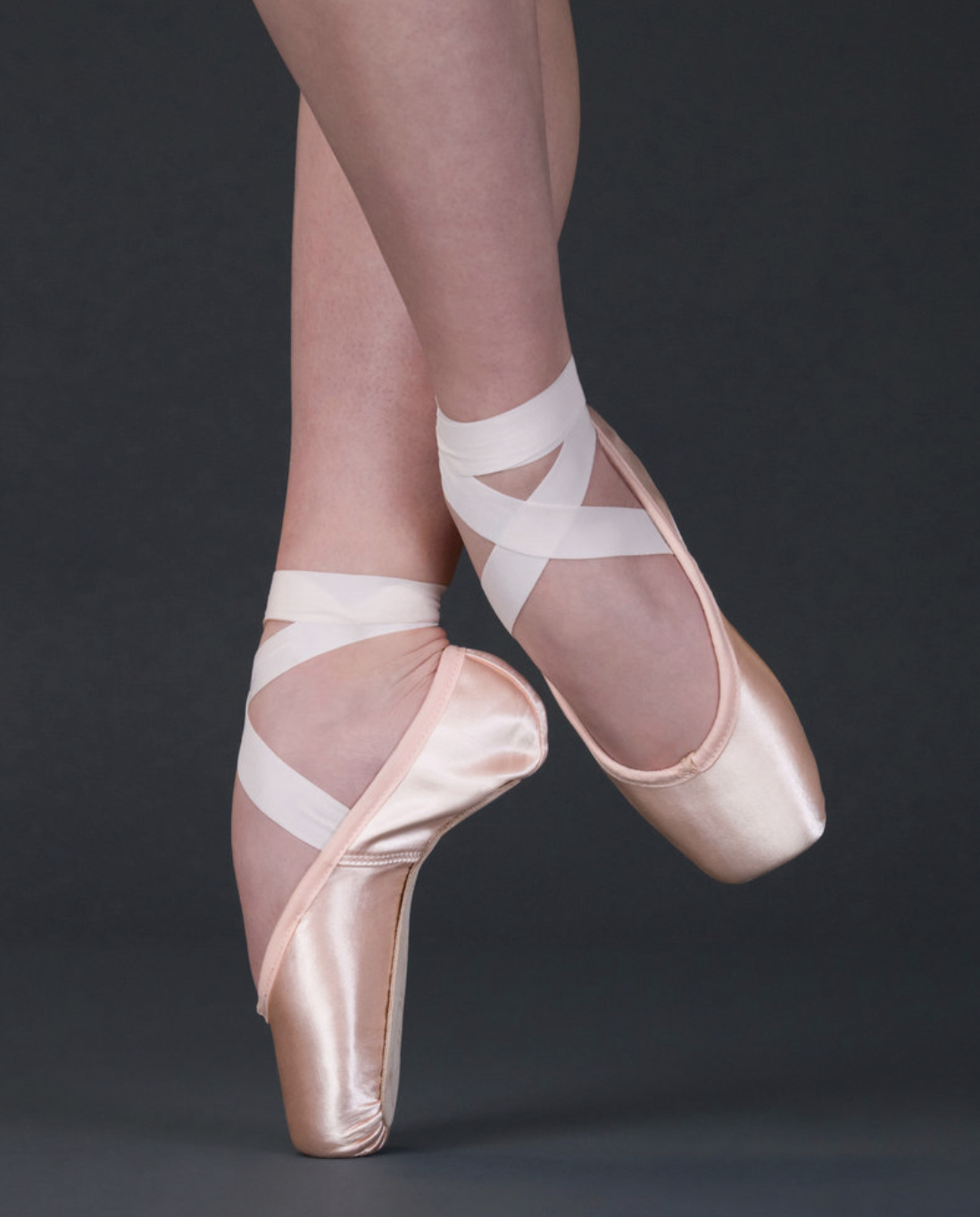 Suffolk Spotlight Standard Pointe Shoes – Ellman's Dance Boutique